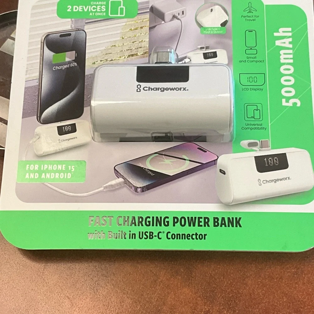 White Fast Charging Power Bank with USB-C Connector